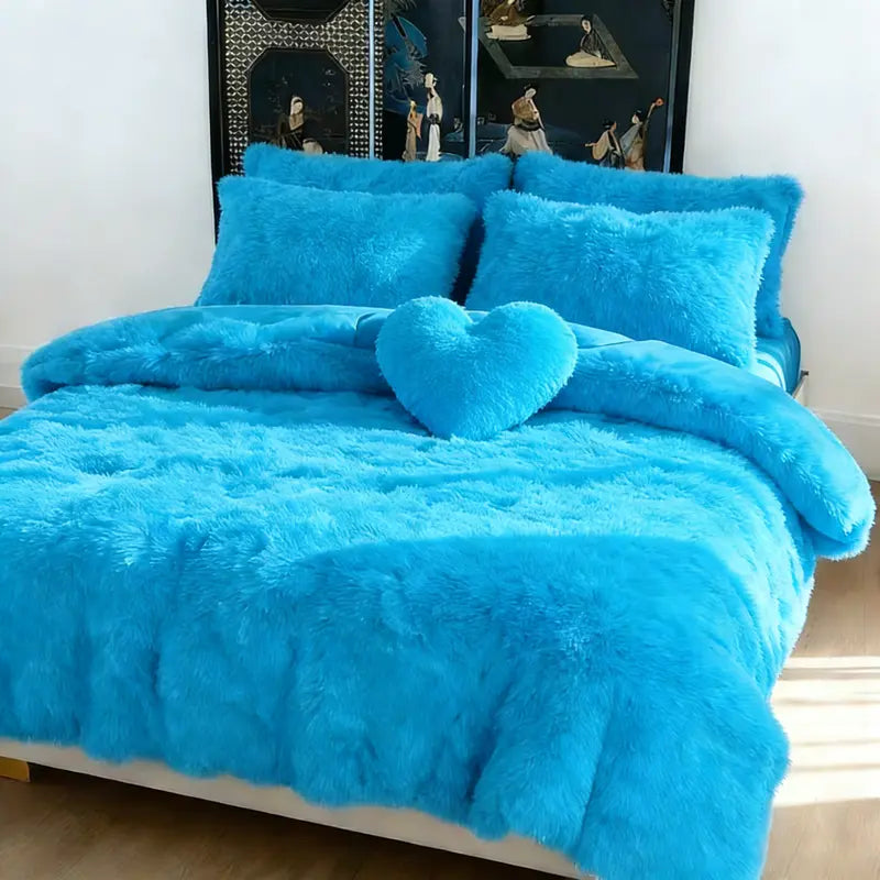 4-Piece Pink Plush Duvet Cover Set – Faux Fur, Heart Pillow