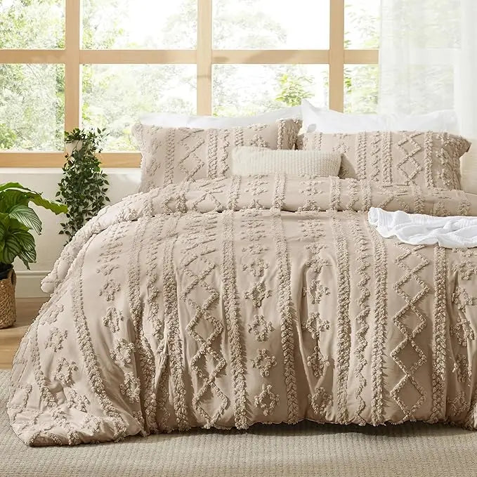 Tufted Boho Comforter Set – Soft & Elegant, All Season
